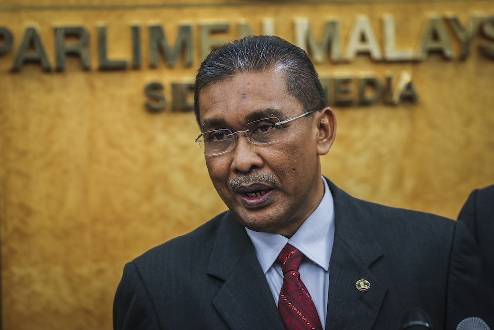 PAS secretary-general Datuk Takiyuddin Hassan speaks during press conference in Parliament in Kuala Lumpur March 25, 2019. u00e2u20acu201d Picture by Firdaus Latif