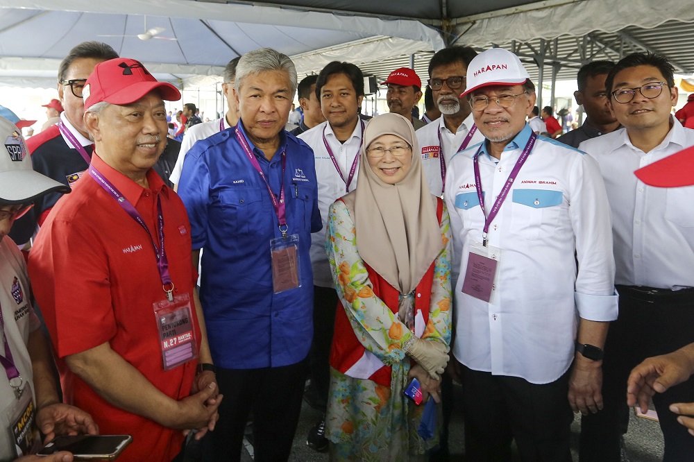 (From left) Tan Sri Muhyiddin Yassin, Datuk Seri Ahmad Zahid Hamidi, Datuk Seri Dr Wan Azizah Wan Ismail  and Datuk Seri Anwar Ibrahim in Seremban March 30, 2019. u00e2u20acu201d Picture by Yusof Mat Isa