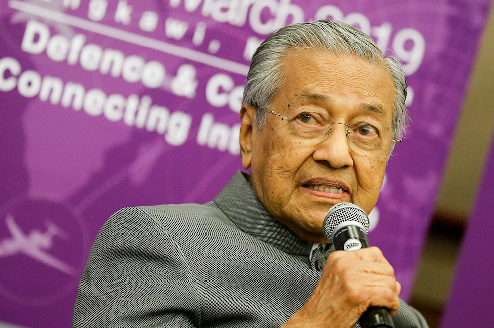 Prime Minister Tun Dr Mahathir Mohamed speaks to the press after visiting the Langkawi International Maritime and Aerospace Exhibition here at Mahsuri International Exhibition Centre, Langkawi March 28, 2019. u00e2u20acu201d Picture by Sayuti Zainudin