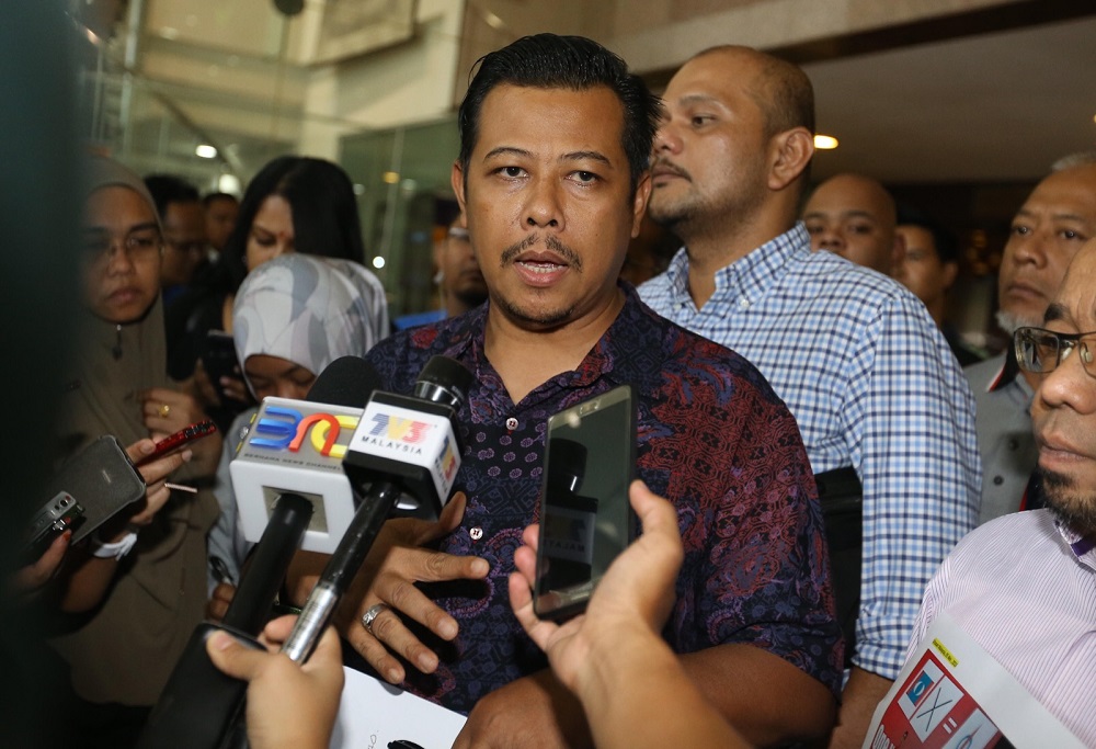 Former Umno Federal Territory youth chief Razlan Rafii speaks to reporters in Kuala Lumpur May 7, 2018. u00e2u20acu201d Picture by Zuraneeza Zulkifli