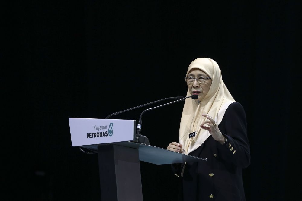 Datuk Seri Dr Wan Azizah Wan Ismail speaks during the official launch of Yayasan Petronas in Kuala Lumpur March 1, 2019. u00e2u20acu2022 Picture by Yusof Mat Isa