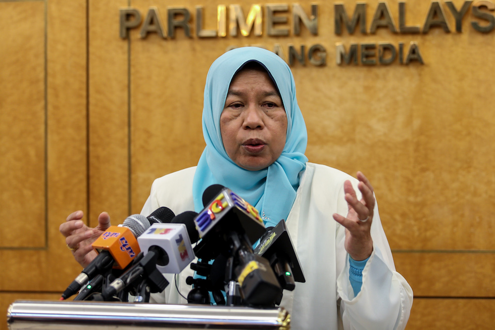 Zuraida Kamaruddin speaks to reporters during the press conference in Parliament in Kuala Lumpur April 2, 2019. u00e2u20acu201d Picture by Ahmad Zamzahuri