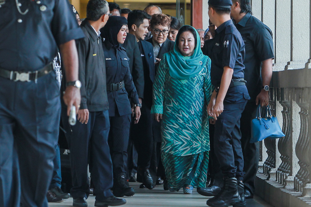 Datin Seri Rosmah Mansor arrives at the Kuala Lumpur Court Complex on April 10, 2019. u00e2u20acu201d Picture by Hari Anggara