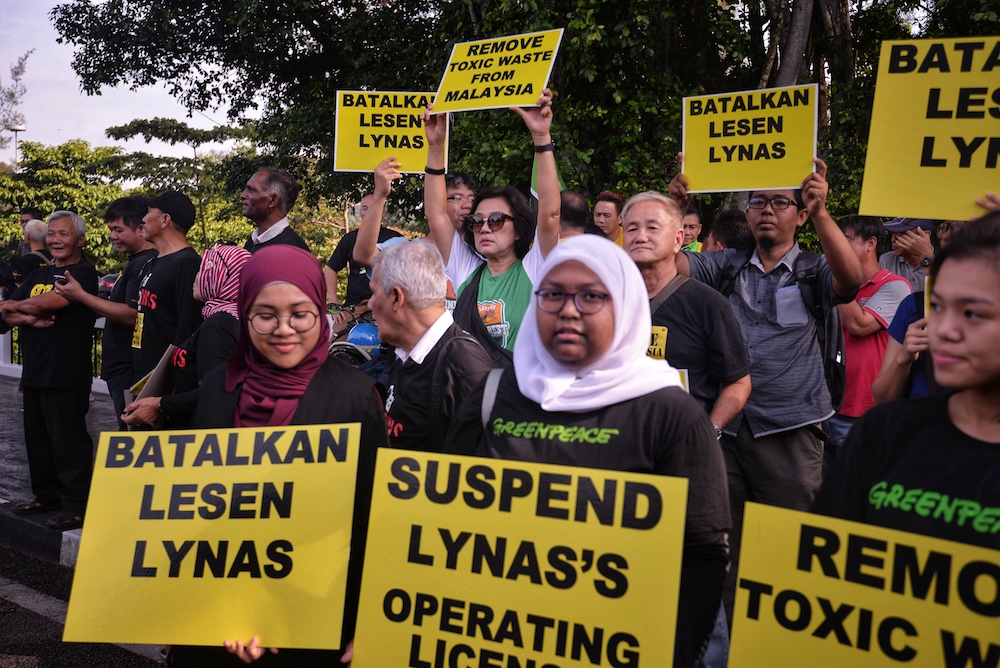 Anti-Lynas demonstrators rally in front of Parliament compound in Kuala Lumpur April 10, 2019. u00e2u20acu201d Picture by Shafwan Zaidon