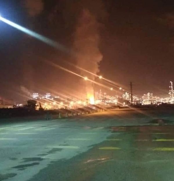 The blaze that broke out at Petronasu00e2u20acu2122 Refinery and Petrochemical Integrated Development project in Pengerang, Johor early this morning. u00e2u20acu201d Picture courtesy of social media/Persatuan Bangsa Johor