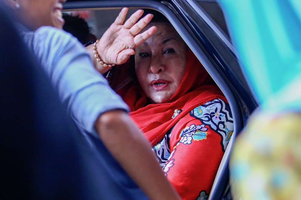 Datin Seri Rosmah Mansor arrives at the Kuala Lumpur Court Complex April 23, 2019. u00e2u20acu201d Picture by Hari Anggara