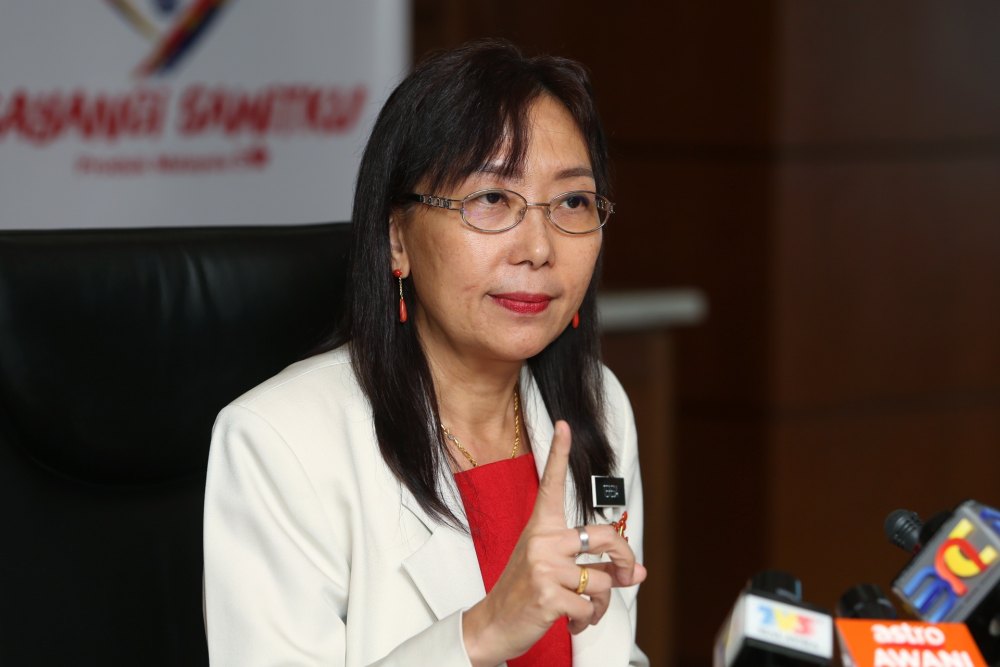 Minister of Primary Industries Teresa Kok speaks during a press conference, April 25, 2019. u00e2u20acu2022 Picture by Choo Choy May