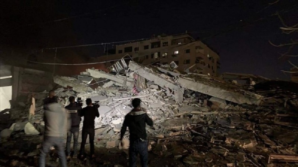 阿纳多卢通讯社据报遭到以色列至少5枚火箭攻击，导致建筑物倒塌。-法新社-