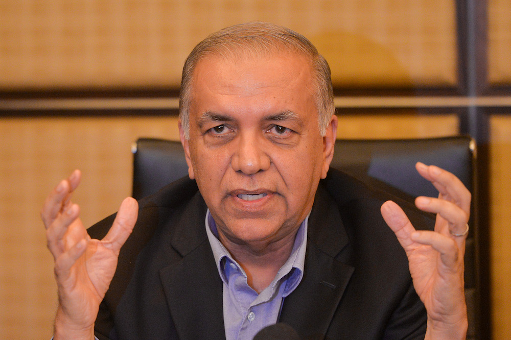 Bumiputra Retailers Organisation (BRO) president Datuk Wira Ameer Ali Mydin speaks during a press conference in Petaling Jaya May 29, 2019. u00e2u20acu201d Picture by Mukhriz Hazim