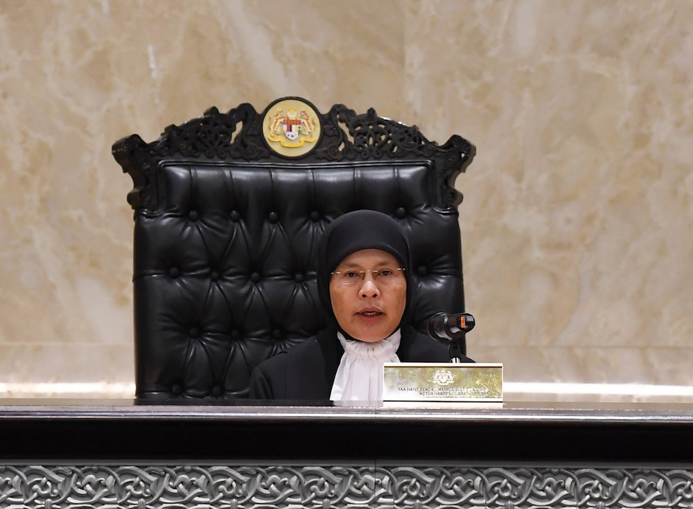 Datuk Tengku Maimun Tuan Mat speaks during a ceremony held in honour of her appointment as the 16th chief justice of Malaysia in Putrajaya May 17, 2019. u00e2u20acu201d Bernama pic