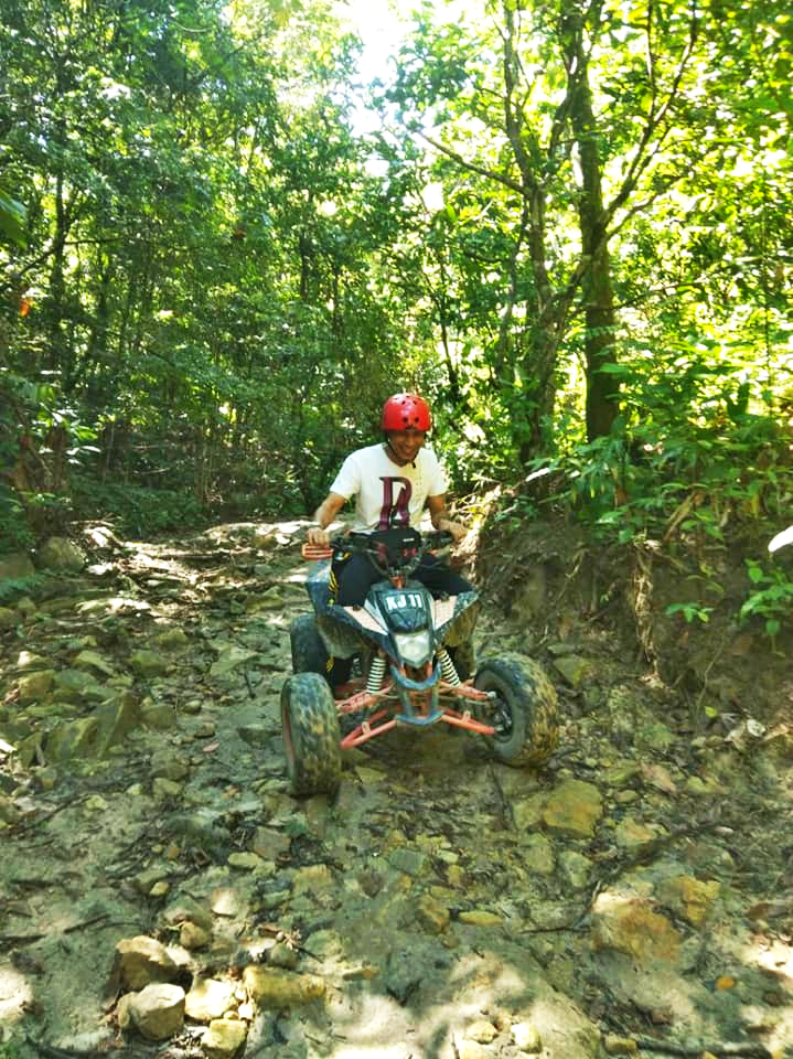 从里的路面充满大大小小的小碎石，挑战者还是需要注意安全呢。-图取自ATV KG JKIN面子书-