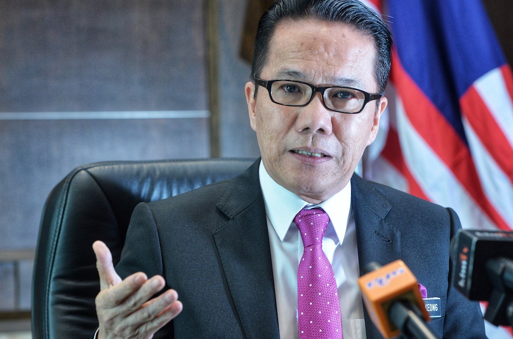 Datuk Liew Vui Keong speaks to reporters at the Prime Ministeru00e2u20acu2122s Office in Putrajaya May 8, 2019. u00e2u20acu201d Picture by Shafwan Zaidon