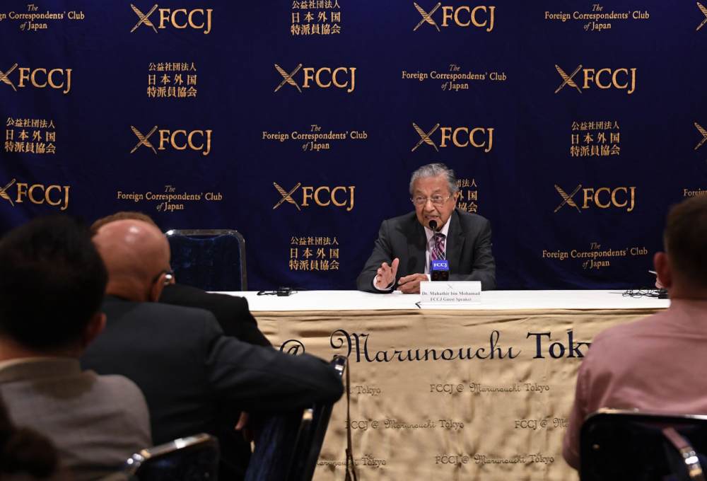 Prime Minister Tun Dr Mahathir Mohamad speaks during a dialogue session at The Foreign Correspondents Club of Japan (FCCJ) in Tokyo May 30, 2019. u00e2u20acu2022 Bernama pic