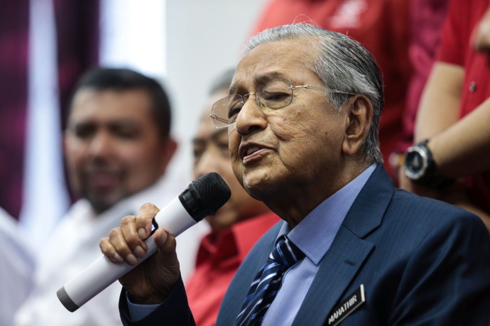 PPBM chairman Tun Mahathir Mohamed speaks to reporters during a press conference in the Yayasan Selangor building May 28,2019. u00e2u20acu201d Picture by Ahmad Zamzahuri