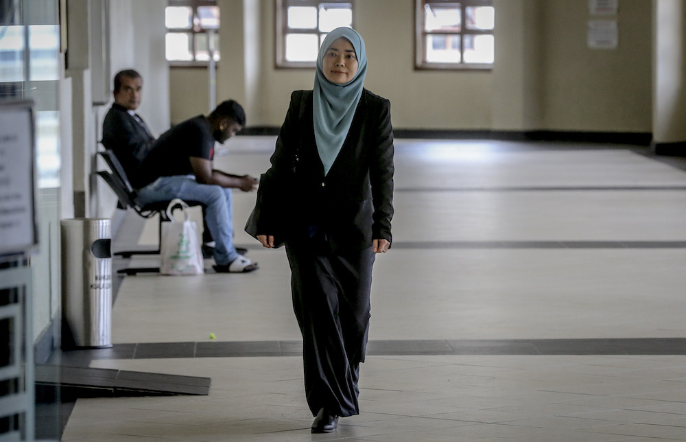 The Finance Ministryu00e2u20acu2122s Strategic Investment Department deputy secretary Afidah Azwa Abdul Aziz is pictured at the Kuala Lumpur High Court Complex June 19, 2019. u00e2u20acu201d Picture by Firdaus Latif