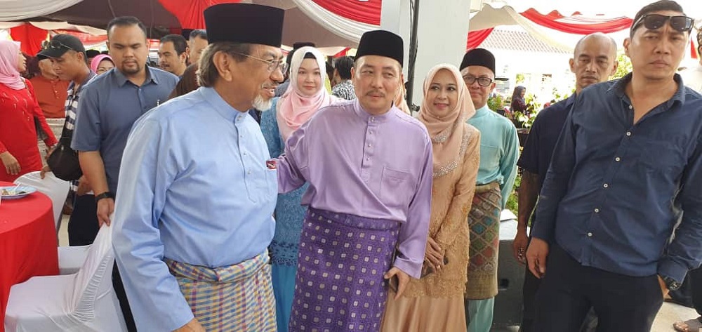 Former Sabah chief minister Tan Sri Musa Aman (left) at Sabah PPBM chief coordinator Datuk Hajiji Mohd Nooru00e2u20acu2122s Hari Raya open house in Tuara June 20. 2019. u00e2u20acu201d Picture by Julia Chan