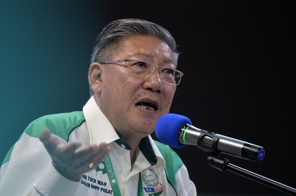 DHPP PAS representative Kong Tuck Wah delivers his speech during 65th Muktamar in Kuantan June 22, 2019. u00e2u20acu201d Picture by Mukhriz Hazim