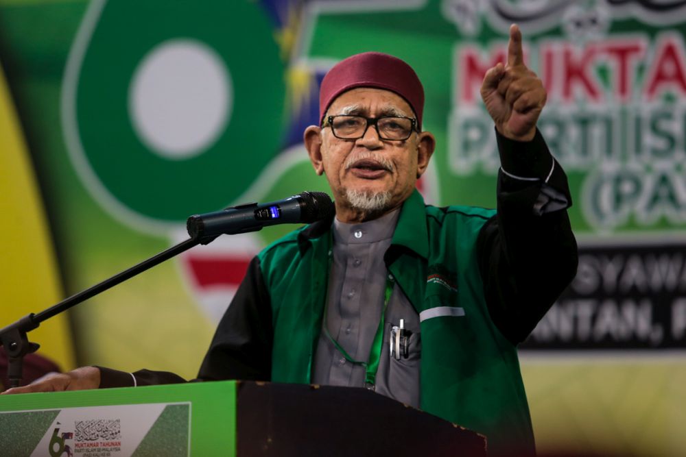 PAS president Abdul Hadi Awang delivers the closing speech at Muktamar 2019 in Kuantan June 23, 2019.  u00e2u20acu201d Picture by Ahmad Zamzahuri