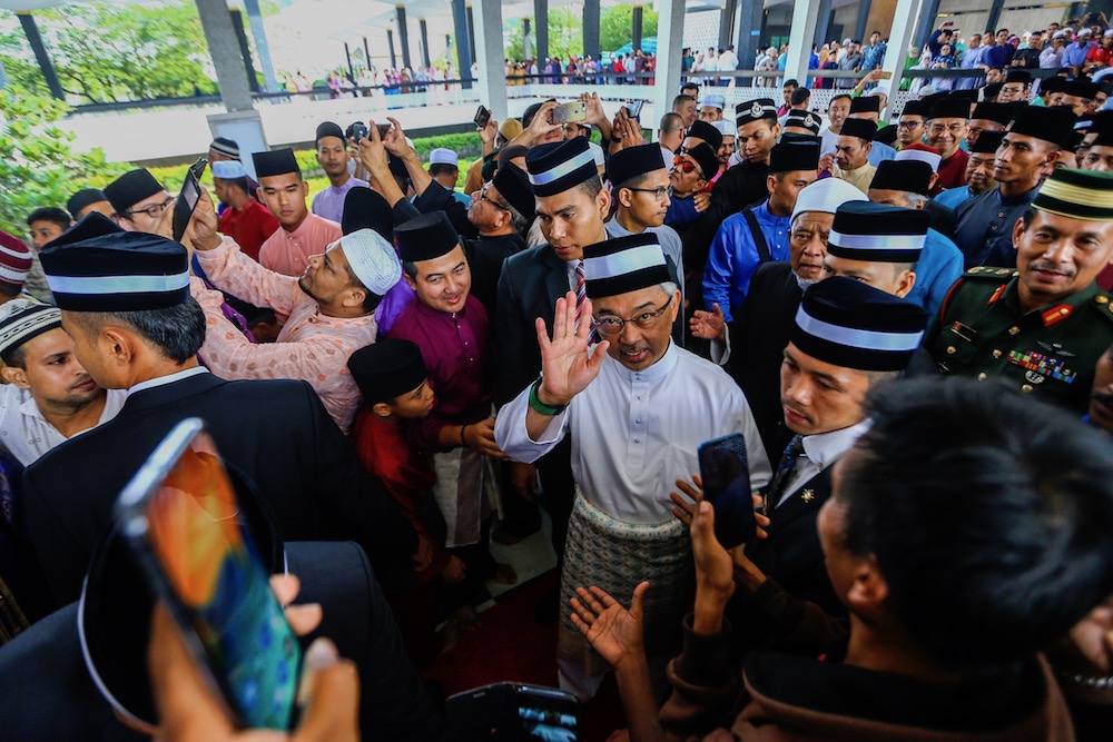 Yang di-Pertuan Agong Al-Sultan Abdullah Riu00e2u20acu2122ayatuddin Al-Mustafa Billah Shah attends Aidilfitri prayers at the National Mosque in Kuala Lumpur June 5, 2019. u00e2u20acu201d Picture by Hari Anggara