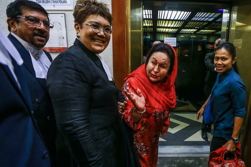 Datin Seri Rosmah Mansor arrives at the Kuala Lumpur Court Complex June 18, 2019. u00e2u20acu201d Picture by Hari Anggara