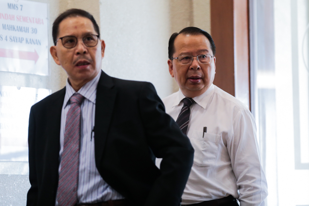 Tan Sri Kasitah Gaddam (left) is pictured at the Kuala Lumpur High Court July 4, 2019. u00e2u20acu201d Picture by Ahmad Zamzahuri