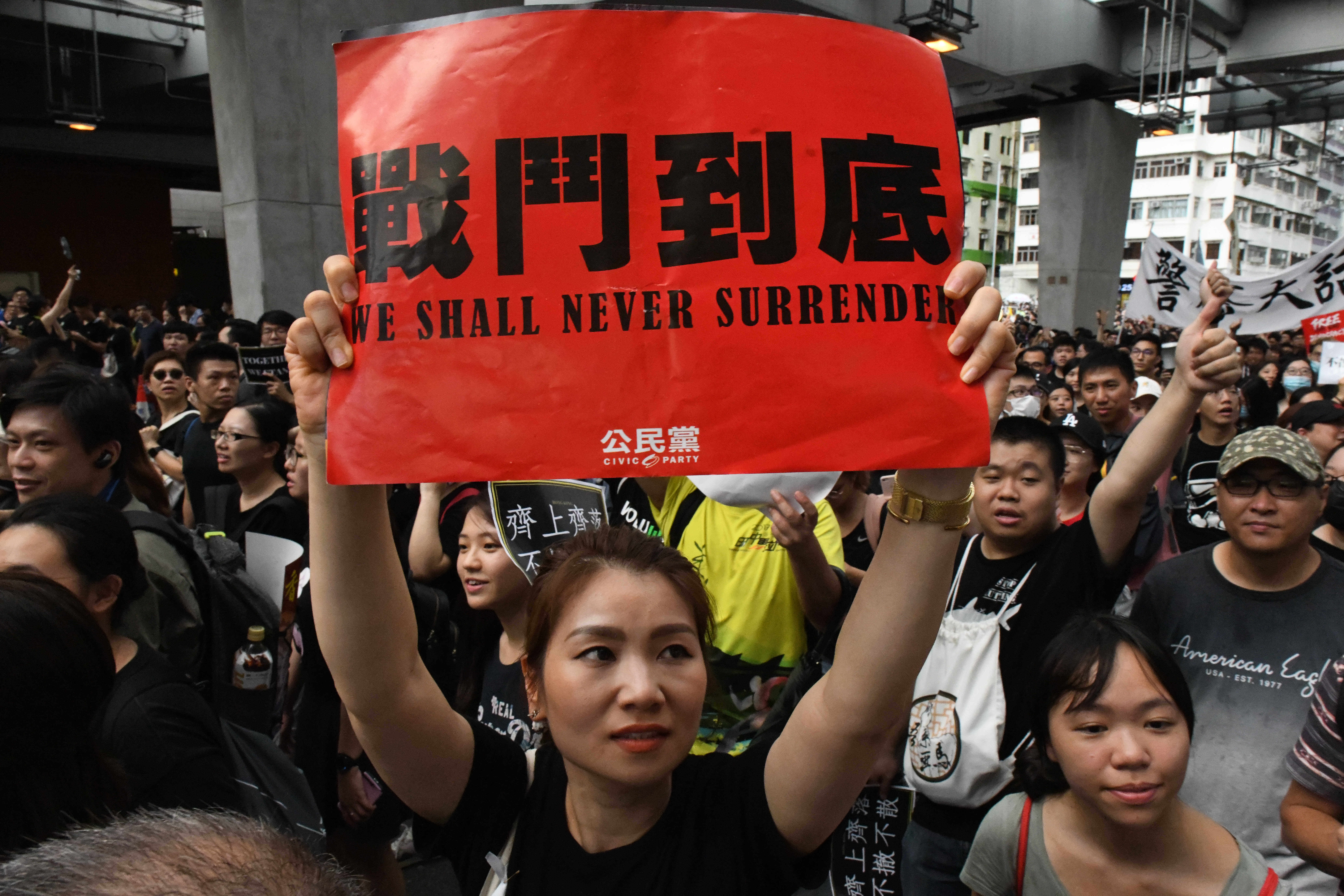黎智英指出，香港民众一定会继续抗议下去，但他认为这些抗争很可能引发1989年六四血腥镇压在香港重演。-路透社-