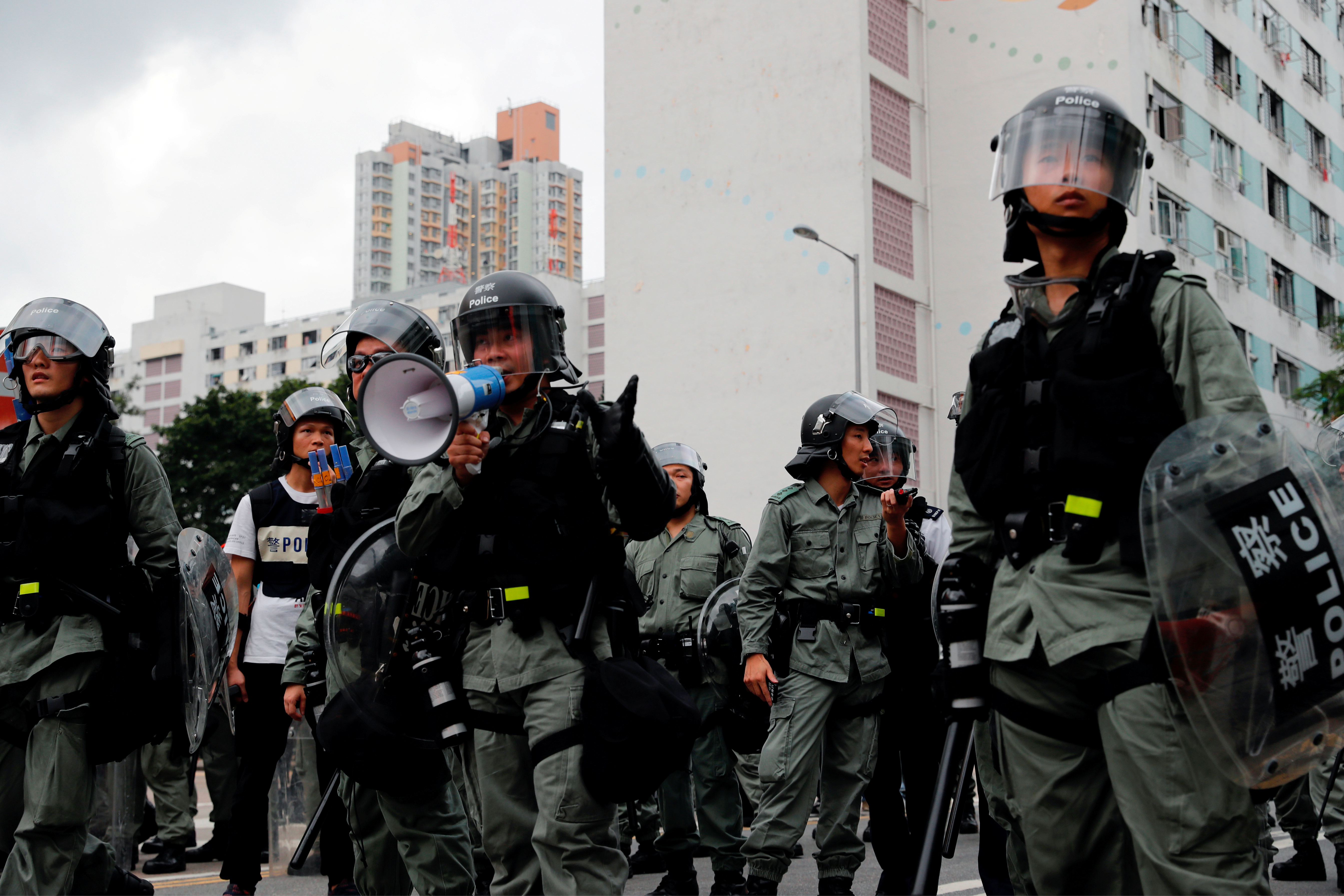 素有“亚洲最佳”警队之称的香港警察，如今成为香港市民斥责与唾骂的对象。-路透社-