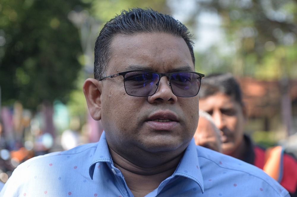 Umno Supreme Council member Datuk Lokman Noor Adam speaks to reporters outside the Bukit Aman Police headquarters in Kuala Lumpur July 26, 2019. u00e2u20acu201d Picture by Mukhriz Hazim