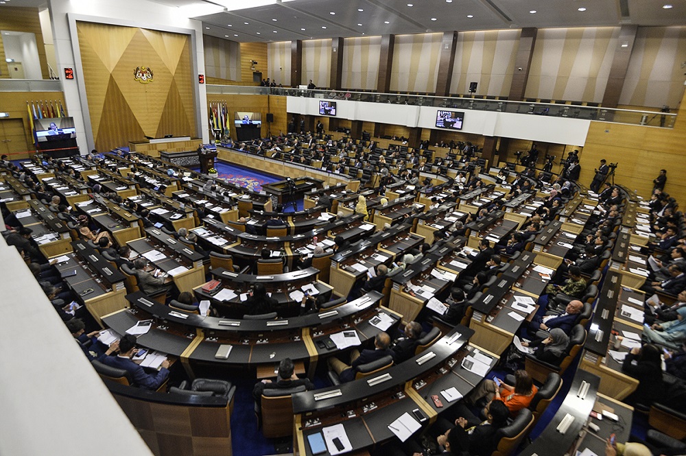 Deputy chairman of the parliamentary Caucus on Reform and Governance, Lim Kit Siang, speaks at the Parliament in Kuala Lumpur July 26, 2019. u00e2u20acu201d Picture by Miera Zulyana