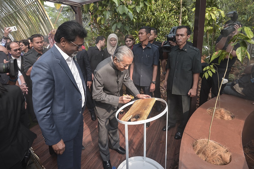 Prime Minister Tun Dr Mahathir Mohamad at the launch of the u00e2u20acu02dcHutan Kitau00e2u20acu2122 exhibition in Kuala Lumpur August 23, 2019. u00e2u20acu201d Picture by Shafwan Zaidon
