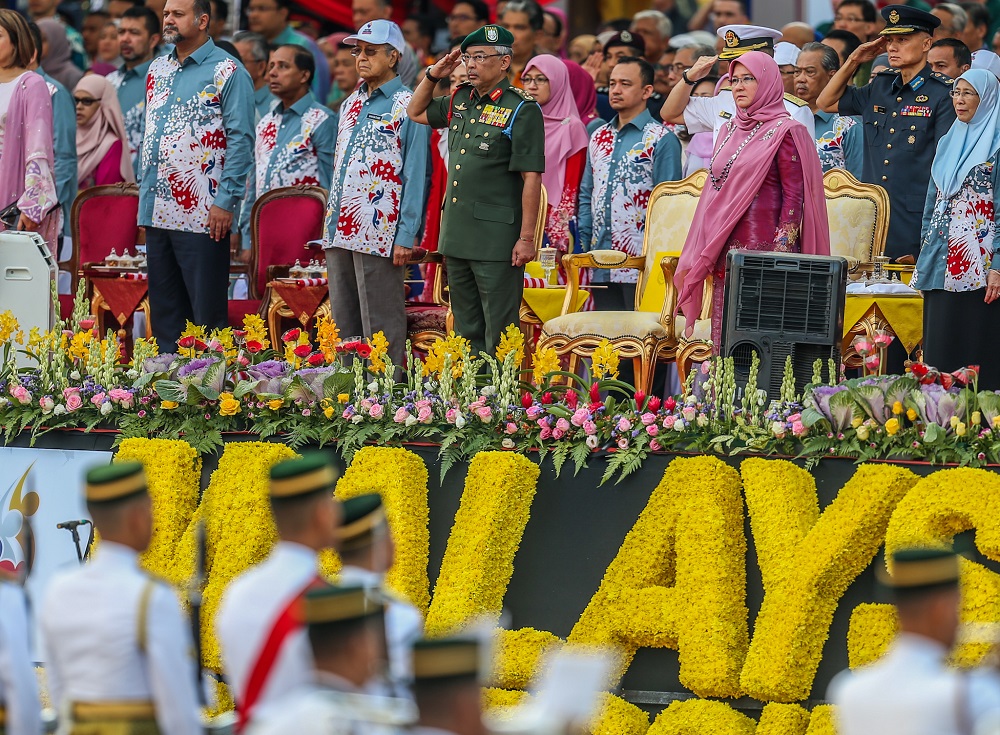 Yang di-Pertuan Agong Al-Sultan Abdullah Riu00e2u20acu2122ayatuddin Al-Mustafa Billah Shah, Prime Minister Mahathir Mohamad and Cabinet ministers attend the National Day Parade in Kuala Lumpur August 31, 2019.u00e2u20acu201dPicture by Firdaus Latifn