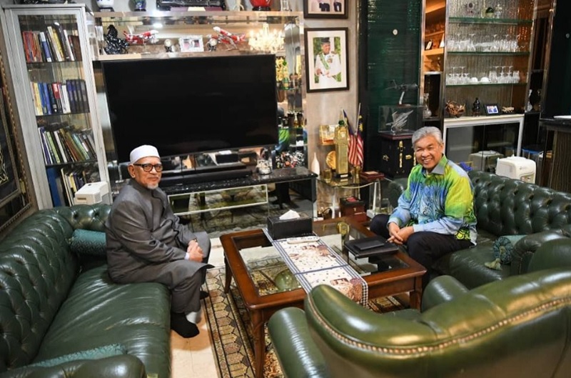 Datuk Seri Abdul Hadi Awang and Datuk Seri Ahmad Zahid Hamidi at the latteru00e2u20acu2122s house in Kajang August 28, 2019. u00e2u20acu201d Picture via Facebook/Zahid Hamidi