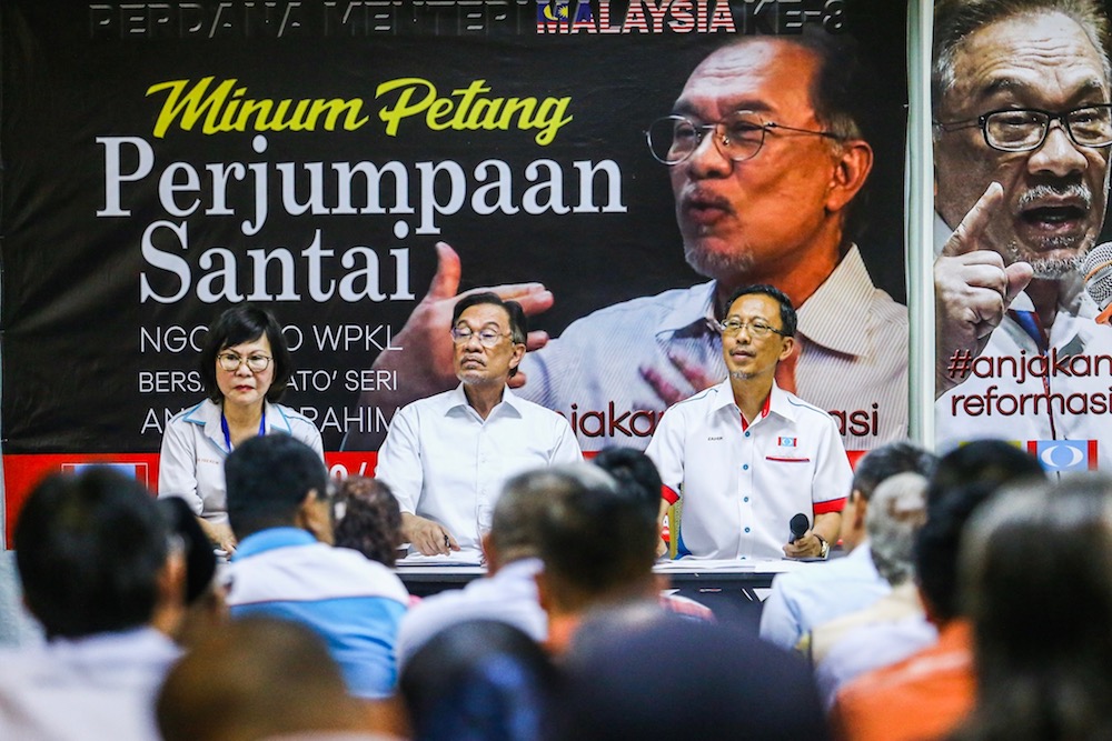 PKR president Datuk Seri Anwar Ibrahim attends a meeting with NGOs in Kuala Lumpur August 20, 2019. u00e2u20acu201d Picture by Hari Anggara