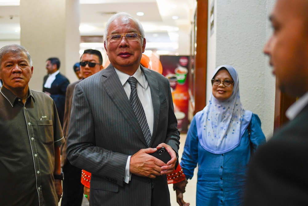 Datuk Seri Najib Razak arrives at the Kuala Lumpur Courts Complex August 29, 2019, for his 1MDB trial. u00e2u20acu201d Picture by Hari Anggara