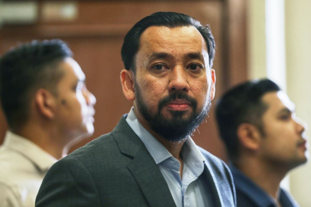 Datuk Amhari Efendi Nazaruddin is pictured at the Kuala Lumpur Courts Complex September 23, 2019. u00e2u20acu2022 Picture by Ahmad Zamzahuri