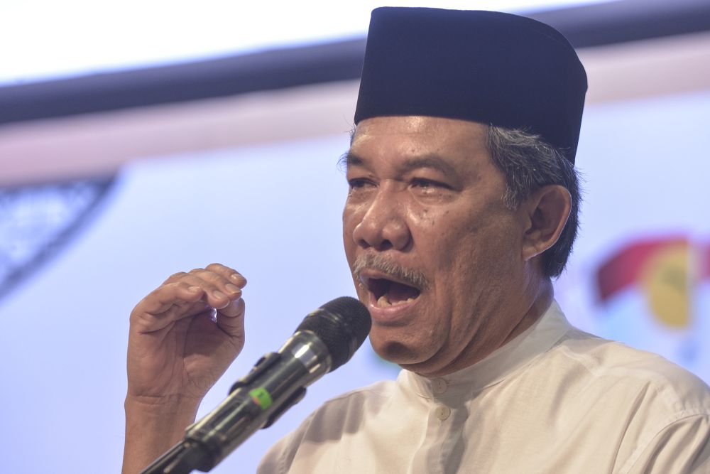 Umno deputy president Datuk Seri Mohamad Hasan delivers a speech at Himpunan Penyatuan Ummah (Muslim Unity Rally) held at the Putra World Trade Centre in Kuala Lumpur September 13, 2019. u00e2u20acu201d Picture by Shafwan Zaidon