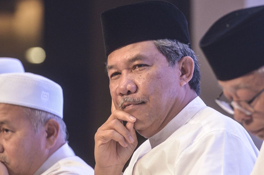 Umno deputy president Datuk Seri Mohamad Hasan attends Himpunan Penyatuan Ummah (Muslim Unity Rally) held at the Putra World Trade Centre in Kuala Lumpur September 13, 2019. u00e2u20acu201d Picture by Shafwan Zaidon