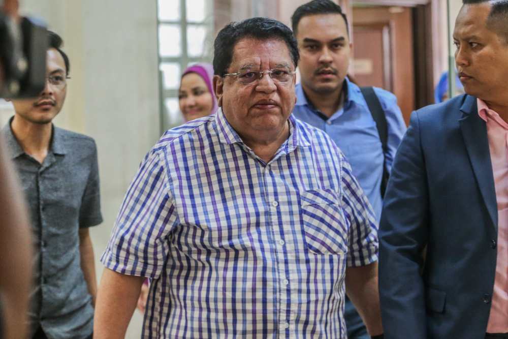 Former Federal Territories minister Datuk Seri Tengku Adnan Tengku Mansor is pictured at the Kuala Lumpur High Court Complex September 19, 2019. u00e2u20acu2022 Picture by Firdaus Latif