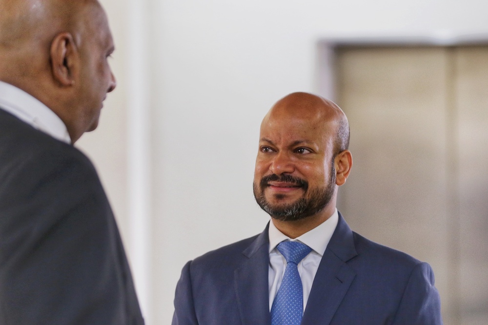 Former 1Malaysia Development Berhad (1MDB) chief executive Arul Kanda Kandasamy is pictured at the Kuala Lumpur Courts Complex October 7, 2019. u00e2u20acu201d Picture by Ahmad Zamzahuri