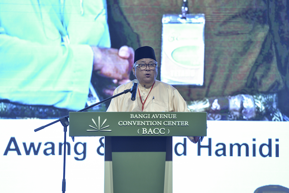 Wadah president Ahmad Azam Ab Rahman delivers his speech during u00e2u20acu02dcSeminar Pembinaan Bangsa Malaysiau00e2u20acu2122 in Bangi October 26, 2019. u00e2u20acu201d Picture by Shafwan Zaidon