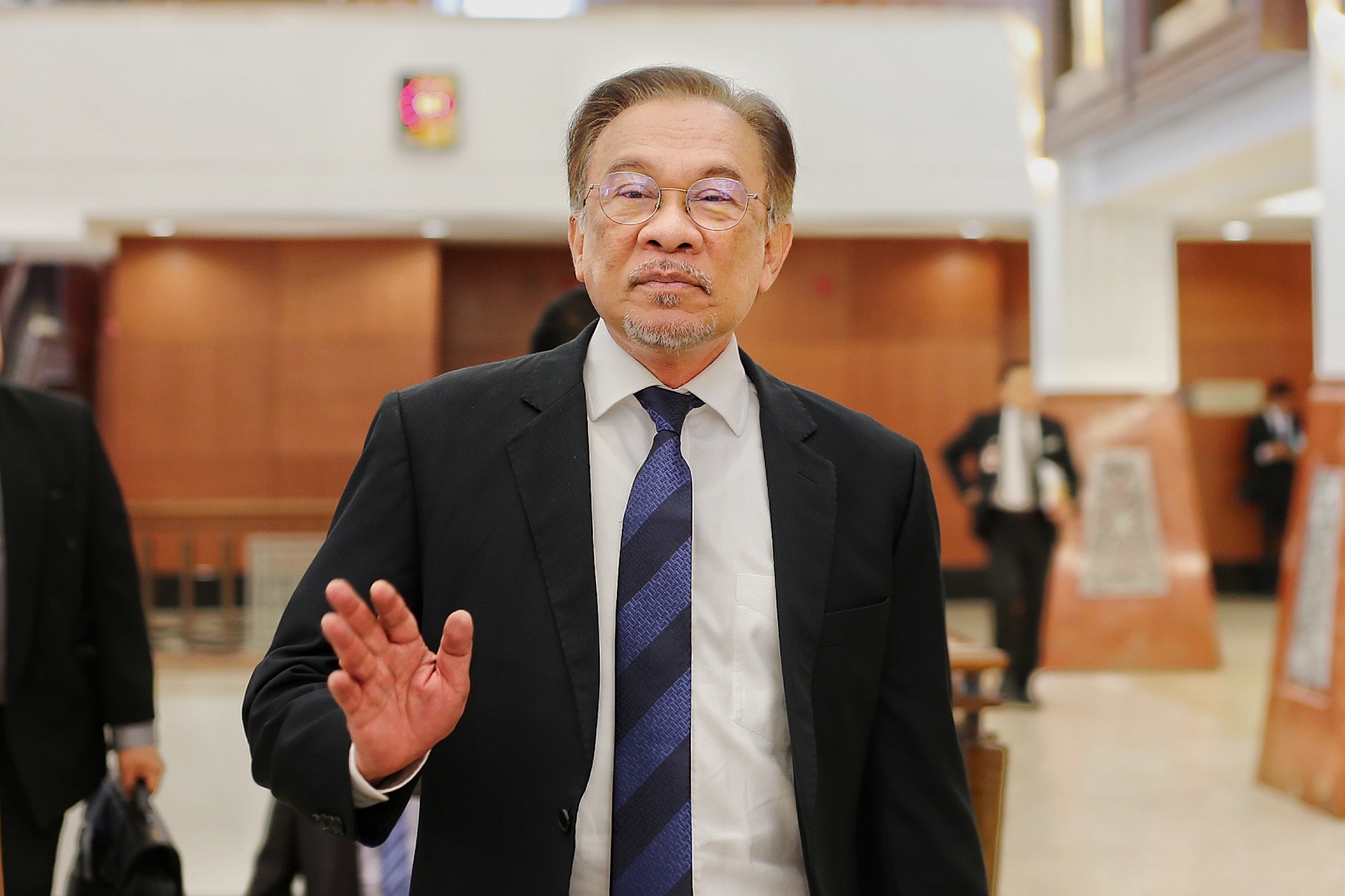 Datuk Seri Anwar Ibrahim is pictured at the Parliament lobby in Kuala Lumpur November 21,2019. u00e2u20acu201d Picture by Ahmad Zamzahuri