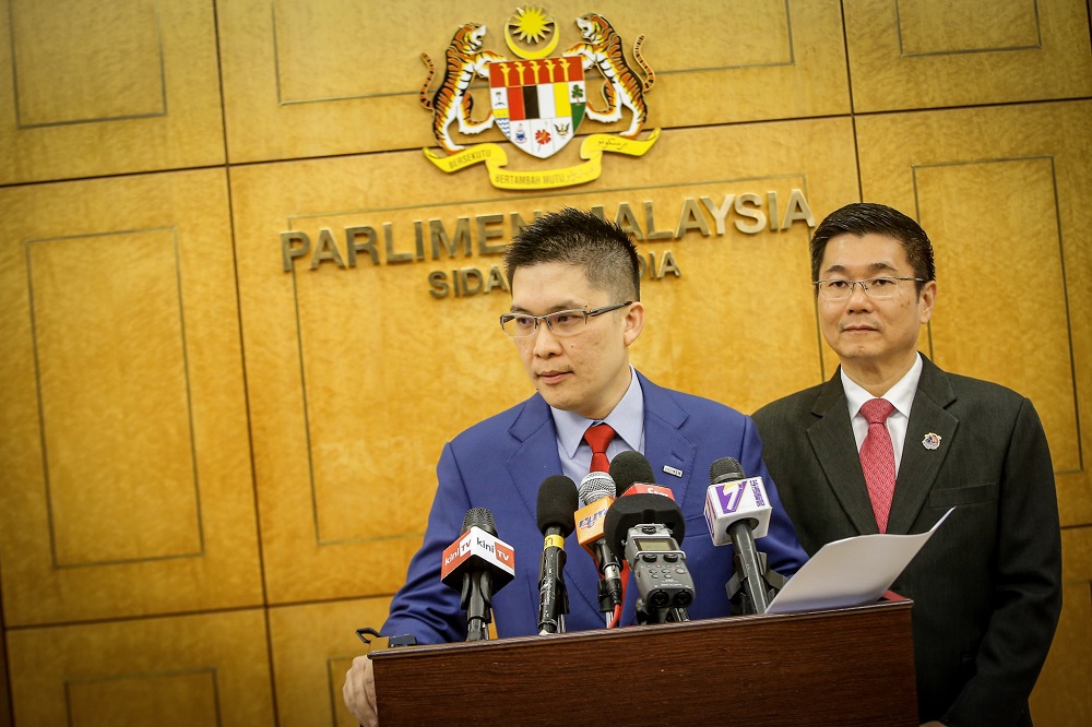 Ipoh Timor MP Wong Kah Woh speaks to reporters at the Parliament lobby in Kuala Lumpur November 25, 2019. u00e2u20acu201d Picture by Hari Anggara