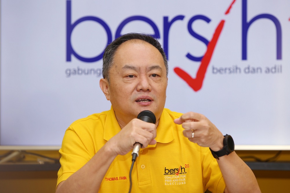 Bersih 2.0 chairman Thomas Fann speaks during a press conference in Kuala Lumpur November 29, 2019. u00e2u20acu201d Picture by Choo Choy May