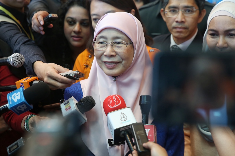 Deputy Prime Minister Datuk Seri Dr Wan Azizah Wan Ismail speaks to the media after officiating the Malaysian Family Declaration at Malaysian Global Innovation And Creativity Centre (MAGIC) in Cyberjaya November 25, 2019. u00e2u20acu201d Picture by Choo Choy May