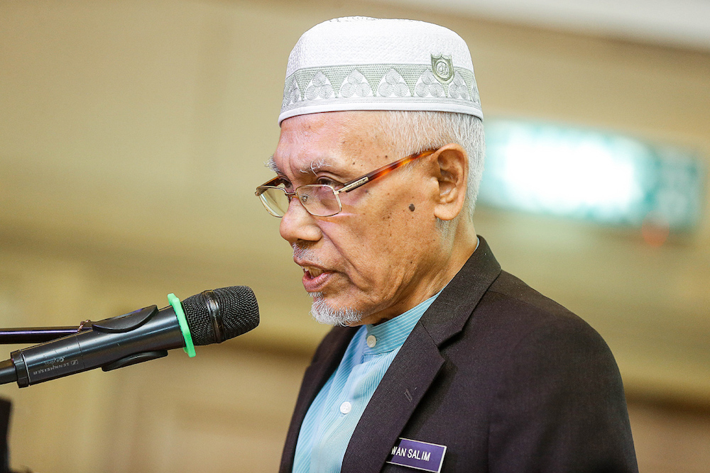 Penang Mufti Datuk Seri Wan Salim Wan Mohd Nor is seen at an event in George Town, November 25, 2019. u00e2u20acu201d Picture by Sayuti Zainudin