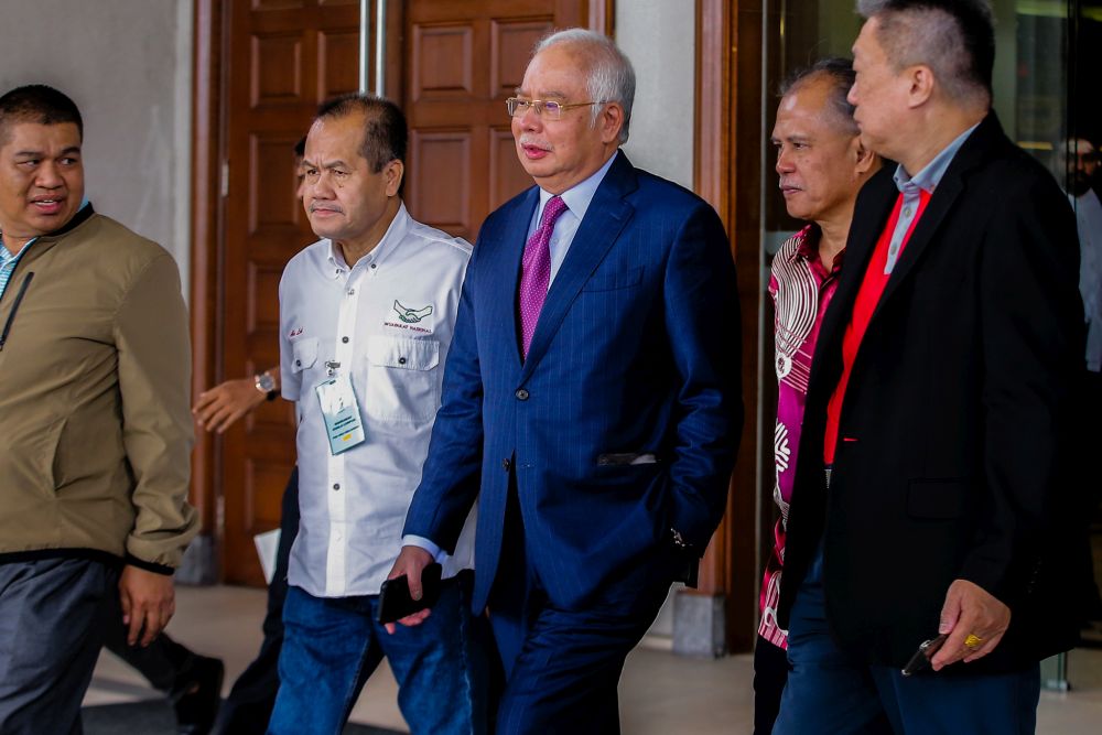 Datuk Seri Najib Razak is pictured at the Kuala Lumpur Court Complex November 7, 2019. u00e2u20acu201d Picture by Hari Anggara