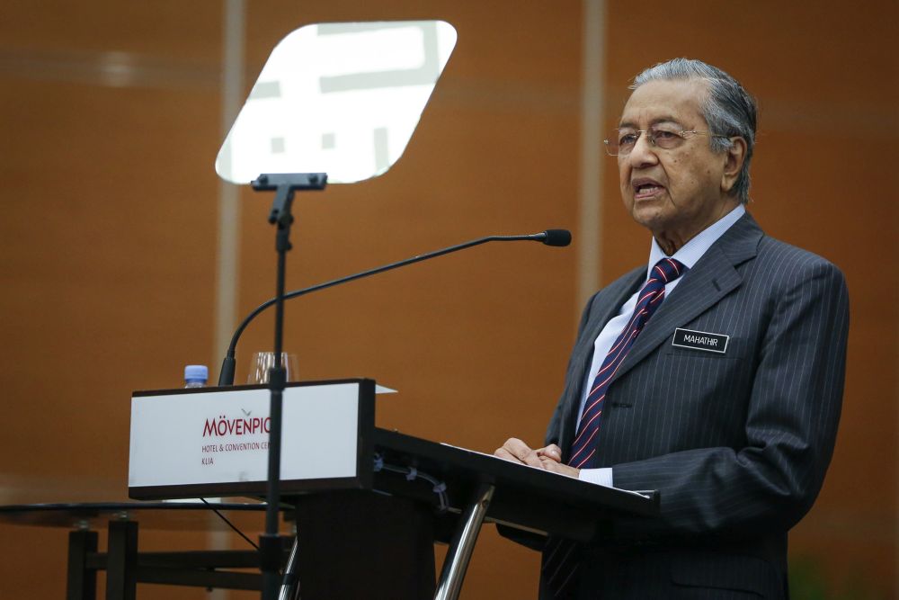 Prime Minister Tun Dr Mahathir Mohamad delivers a speech during the 2019 South-east Asia Ulama Multaqa gathering in Sepang November 19, 2019. u00e2u20acu201d Picture by Yusof Mat Isa