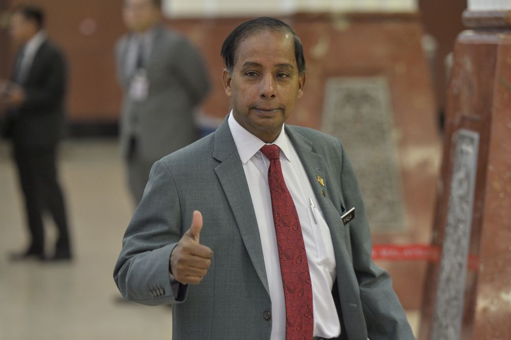 Human Resources Minister M. Kulasegaran arrives at Parliament November 7, 2019. u00e2u20acu201d Picture by Shafwan Zaidon