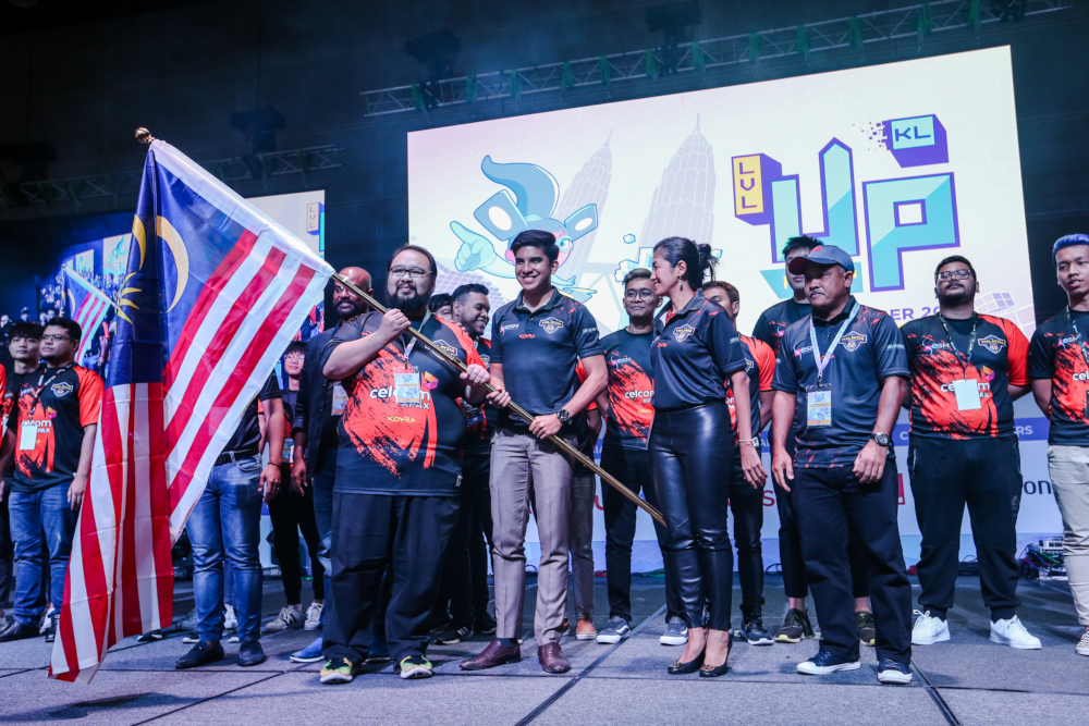 Youth and Sports Minister Syed Saddiq Syed Abdul Rahman flags off the SEA Games National Esports team after the launch of LEVEL UP KL PLAY 2019 in Kuala Lumpur November 9, 2019. u00e2u20acu201d Picture by Firdaus Latif