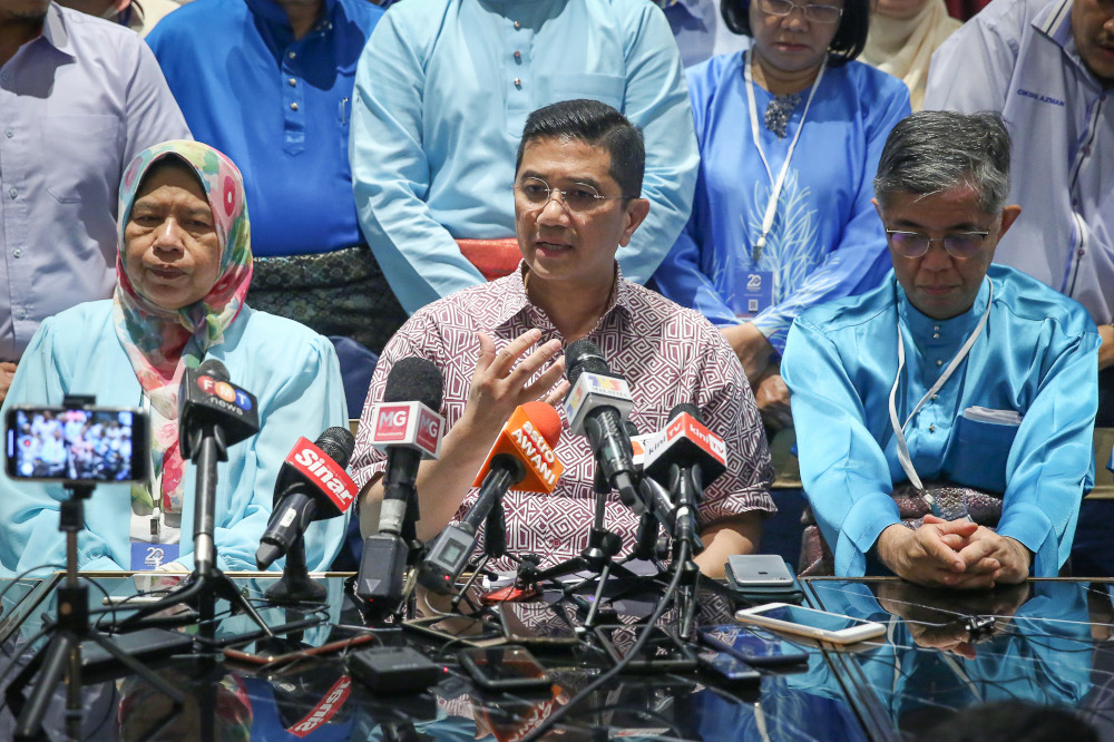 PKR deputy president Datuk Seri Mohamed Azmin Ali speaks during a news conference at AMES Hotel in Melaka December 7, 2019. u00e2u20acu201d Picture by Yusof Mat Isa